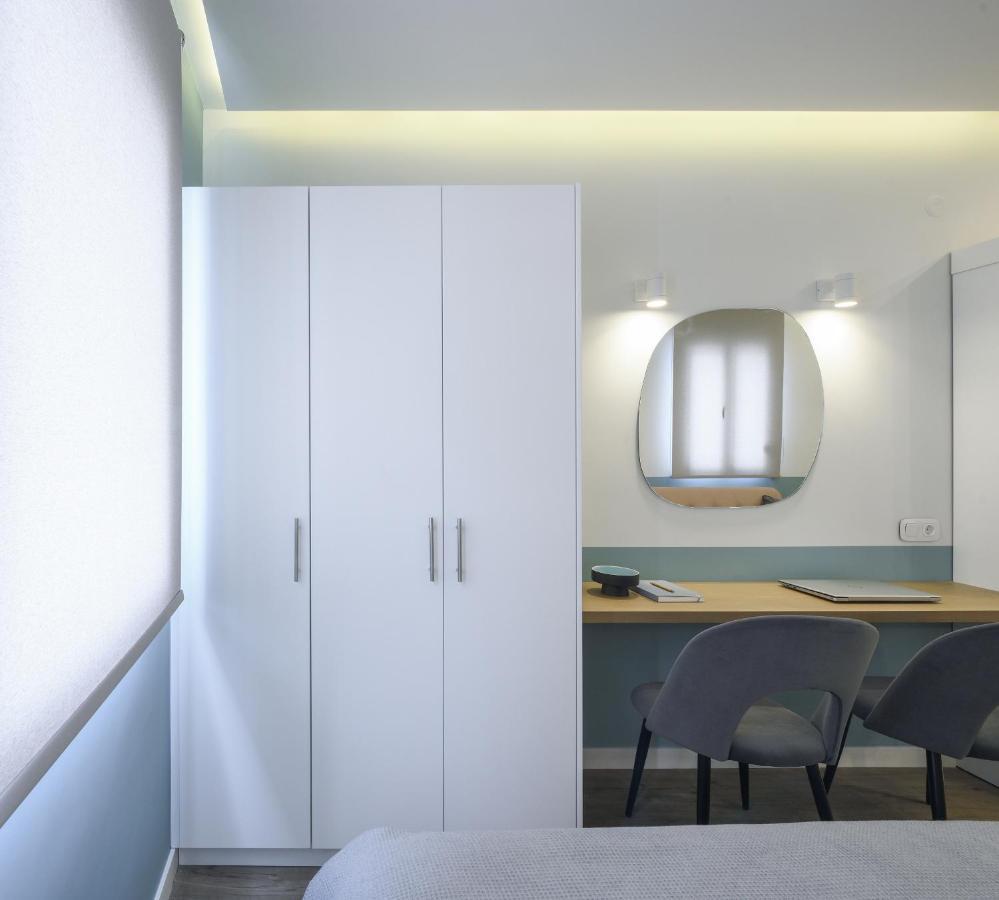 Τhe Half Root Suite In The Heart Of City Center Tessalónica Exterior foto