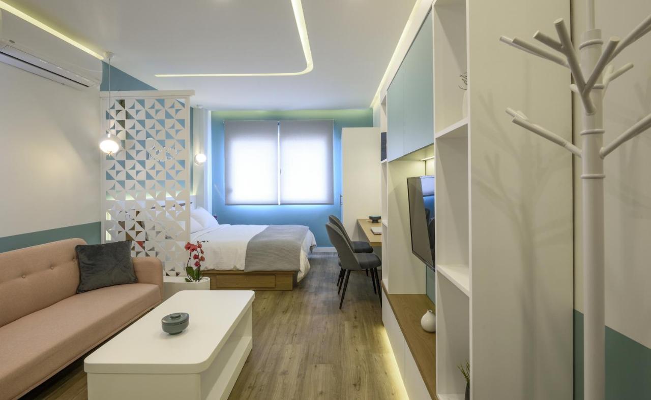 Τhe Half Root Suite In The Heart Of City Center Tessalónica Exterior foto