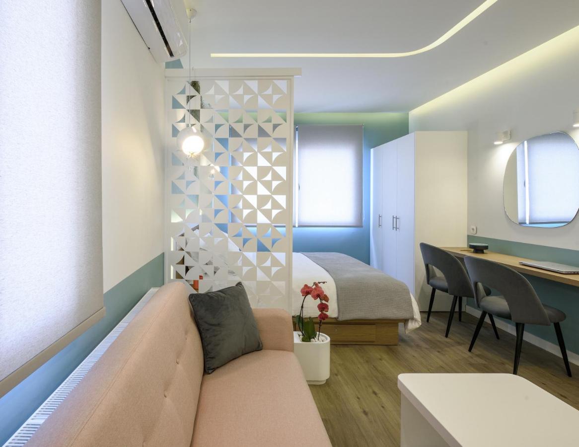 Τhe Half Root Suite In The Heart Of City Center Tessalónica Exterior foto
