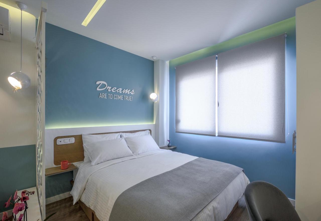 Τhe Half Root Suite In The Heart Of City Center Tessalónica Exterior foto